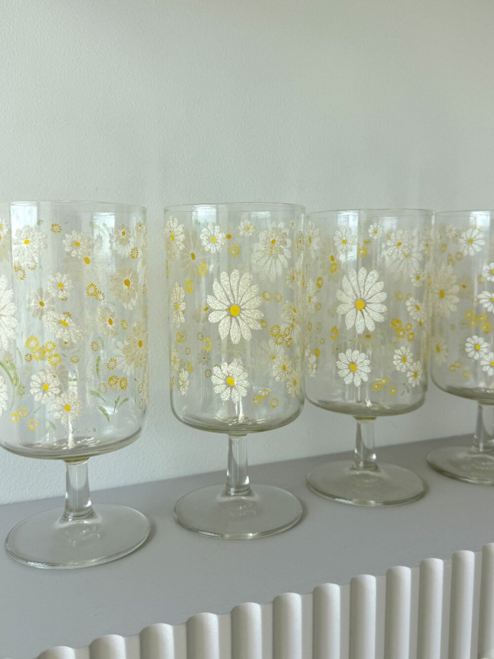Vintage Rare 1960s Culver Embossed Daisy Pedestal Glasses Set of 4